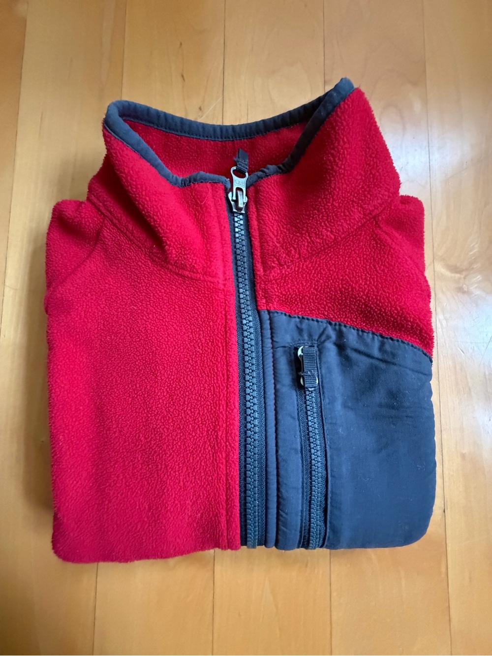 Columbia Red and Navy Fleece Jacket - Lightweight Warmth